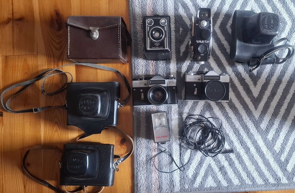 Zestaw aparatów zenit-e zenit et agfa