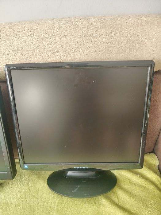 Monitory komputerowe