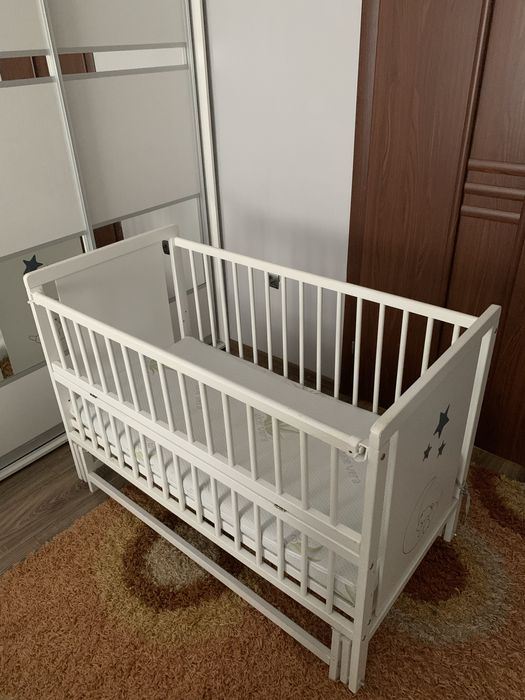 Дитяче ліжечко (колиска)