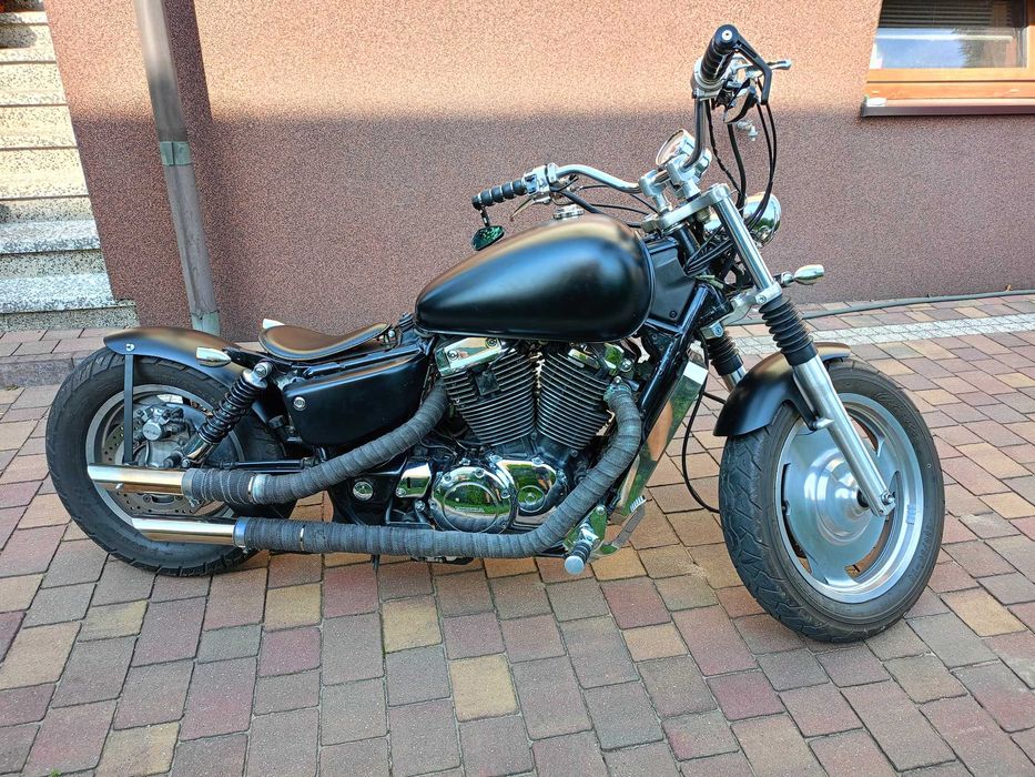 Honda Shadow VT 1100 Sabre Custom Bobber
