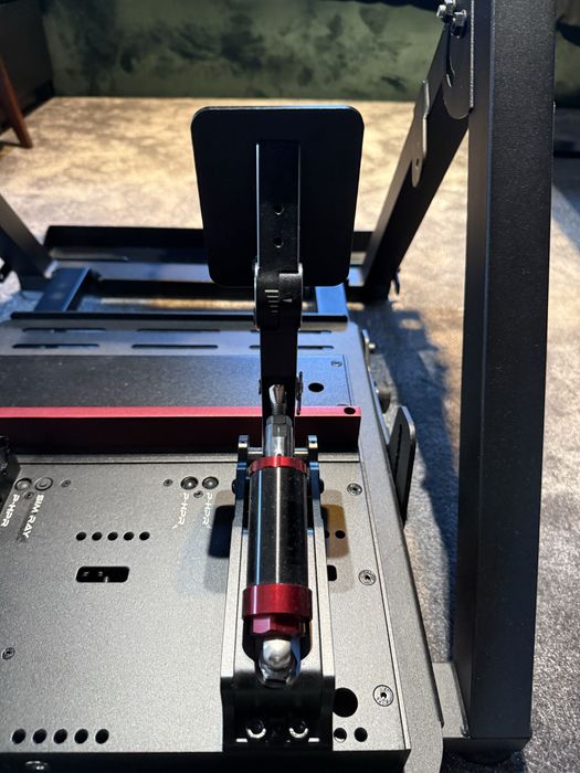 Manipulatory Simagic P1000