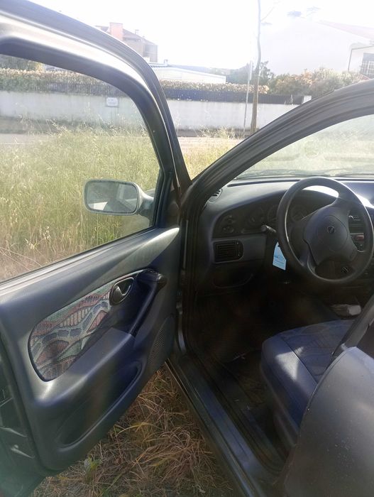 Fiat Palio Weekend para peças