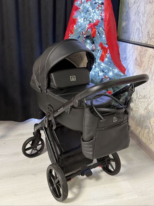 Продам детскую коляску 2в1 Ademex люлька и прогулка