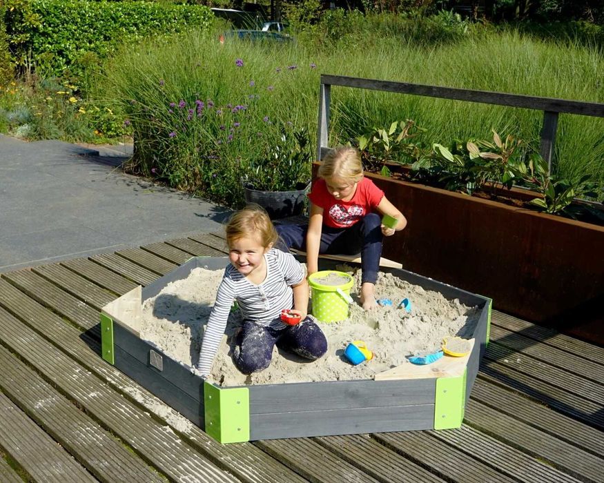 Дерев'яний будиночок EXIT Hika, пісочниці, столики з кипарису, Нідерлн