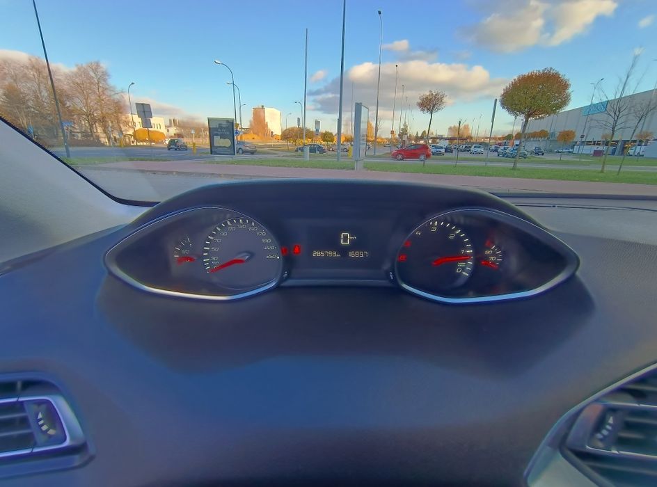 Peugeot 308 1.6 BlueHDI 120km 2015r.