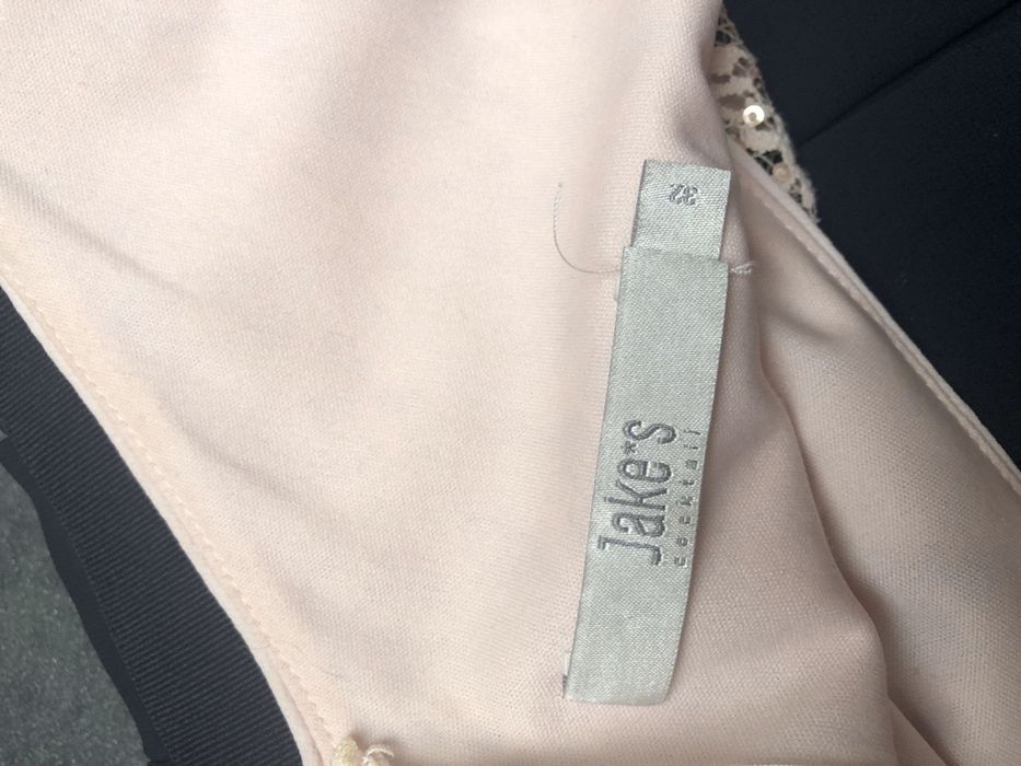 Sukienka koktajlowa pudroworóżowo-granatowa