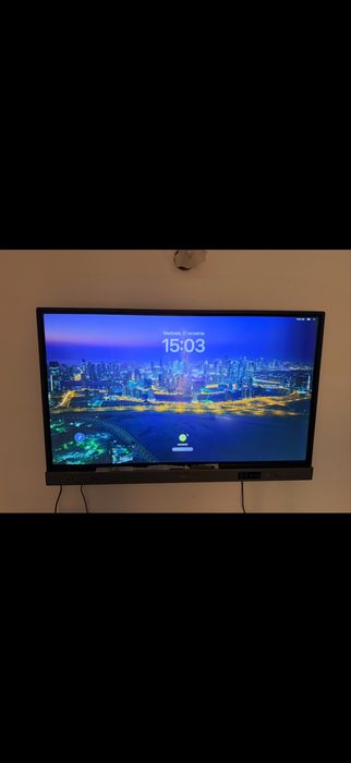 BenQ RP6503 - tablica interaktywna dla biznesmenów i szkół