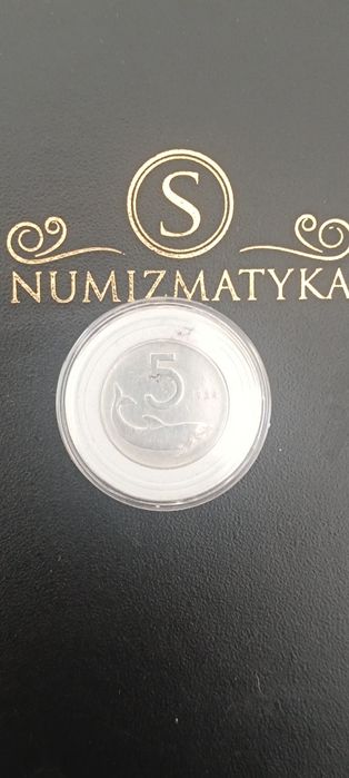 Włochy 5 Lire 1954 – delfin, stara moneta w kapslu
