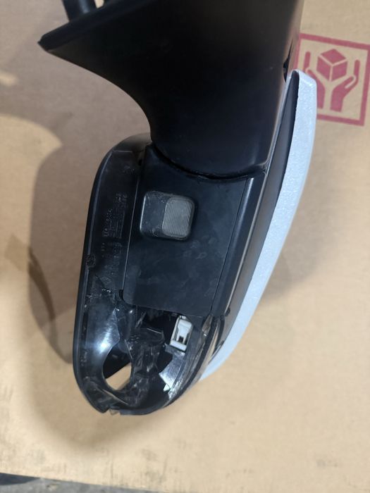 Toyota Venza 21+ зеркало