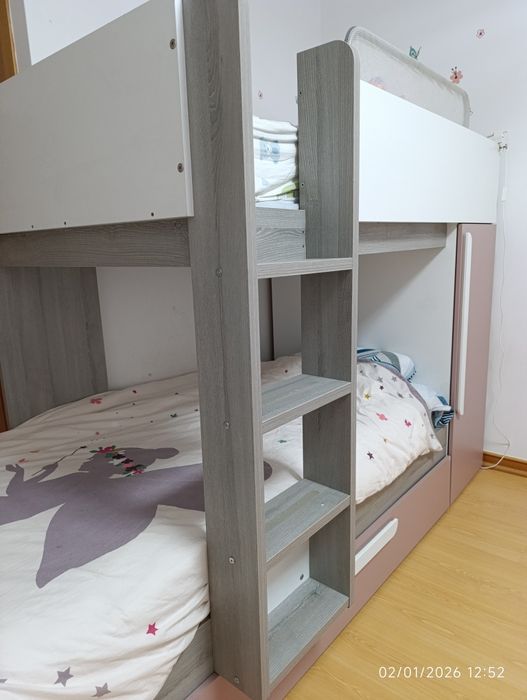 Beliche HomyCasa com cama inferior + arrumação