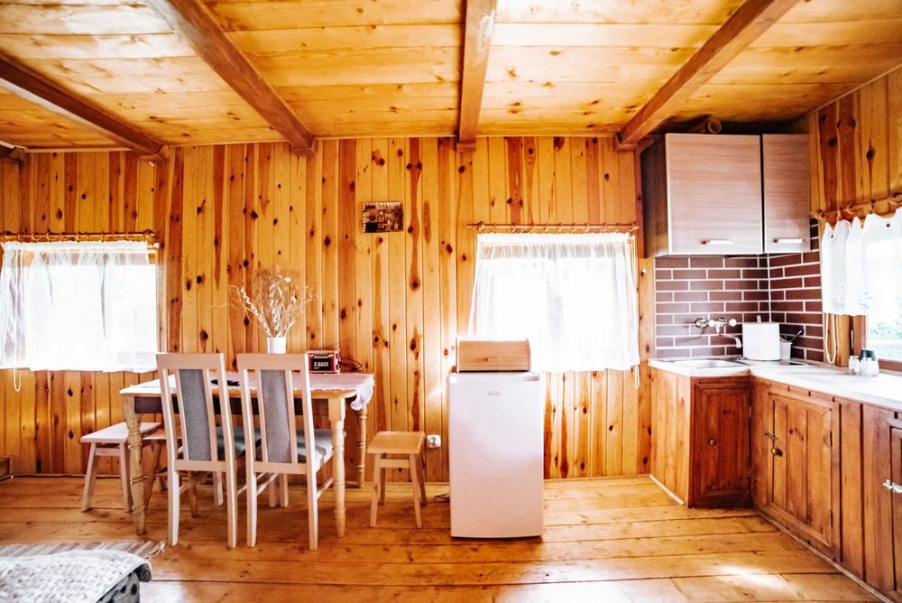 Domek letniskowy nad jeziorem z pomostem (20 km od Giżycka)