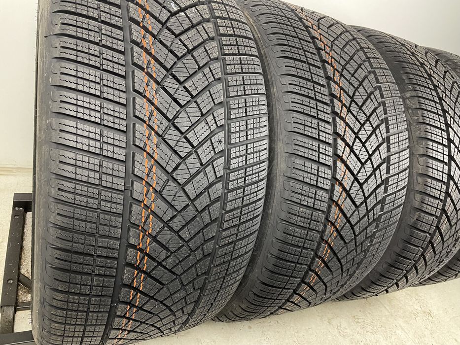 245/45R20 285/40R20 Goodyear UltraGrip Performance Gen-1 23rok NOWE