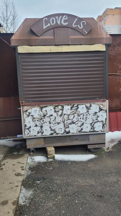 Мобильный торговый киоск