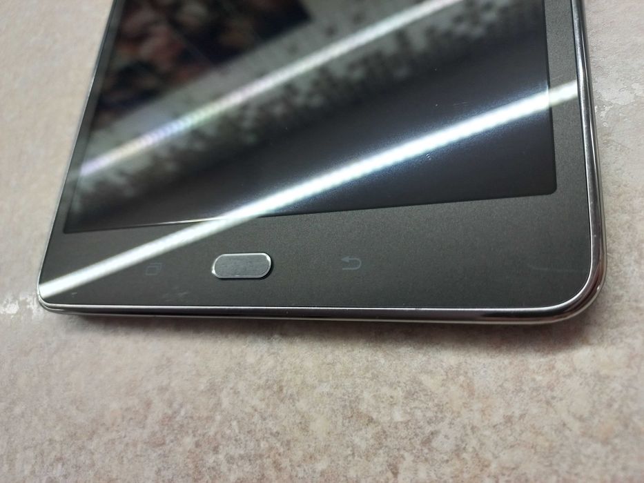 Планшет Samsung 8”! Оригінал у відмінному стані!