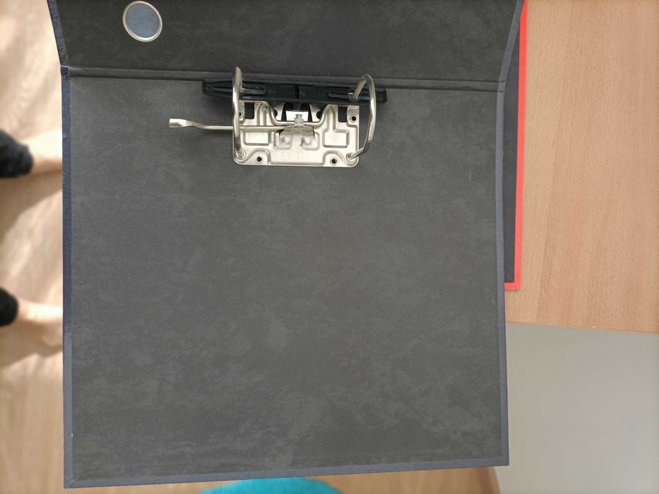 2 long-edge binders, A4 size64177176707714121