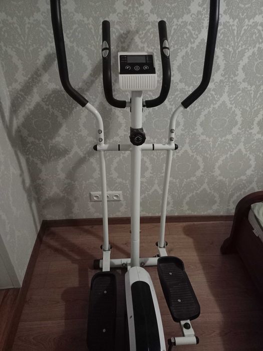 Тренажер для дому  Орбитрек MaxxPro