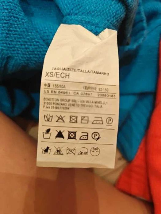 Sweter turkusowy Benetton XS