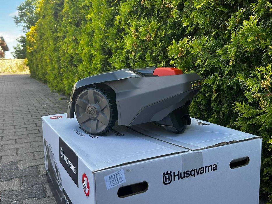 NOWY robot koszący Husqvarna Automower® 105 Z GWARANCJĄ! WYPRZEDAŻ!!