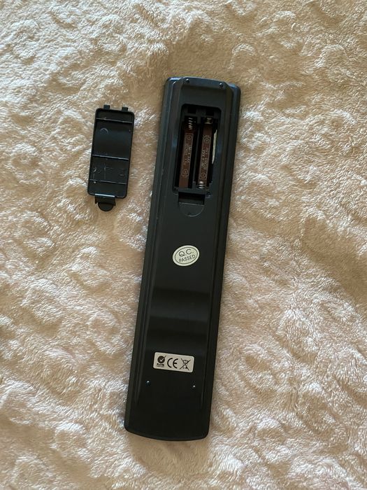 Universal remote control64586100768259122