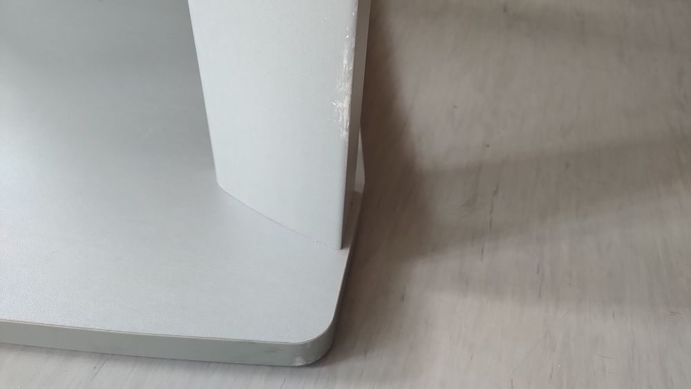 Mesa para televisão e multimédia