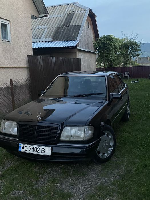 Продам mercedes-benz 124