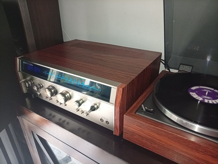 Amplificador Receiver Akai AA930