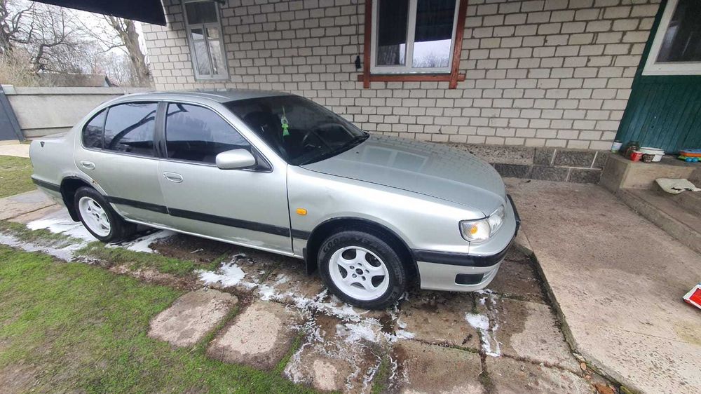 Продам Nissan Maxima 2.0 V6