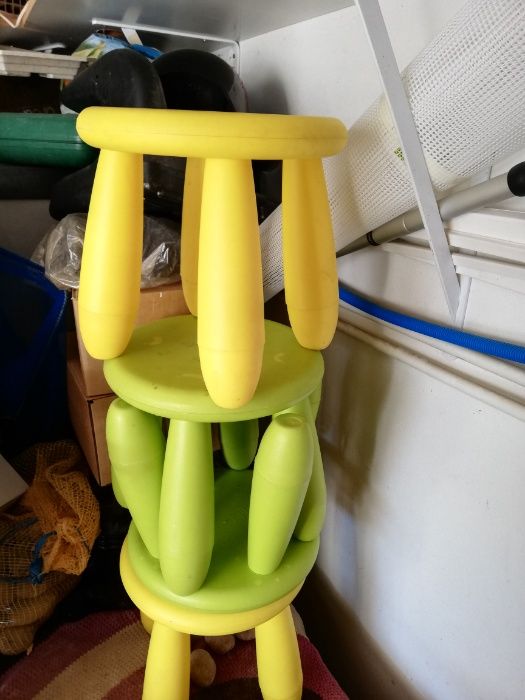 Bancos Coloridos para criança