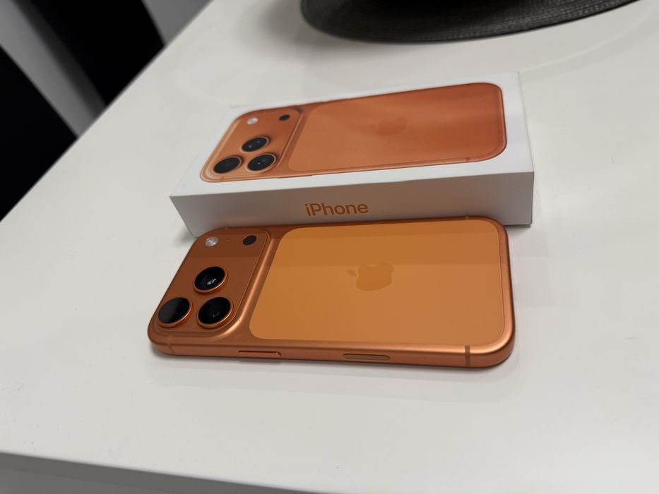 Iphone 17pro impecável c/caixa,fatura nacional,garantia