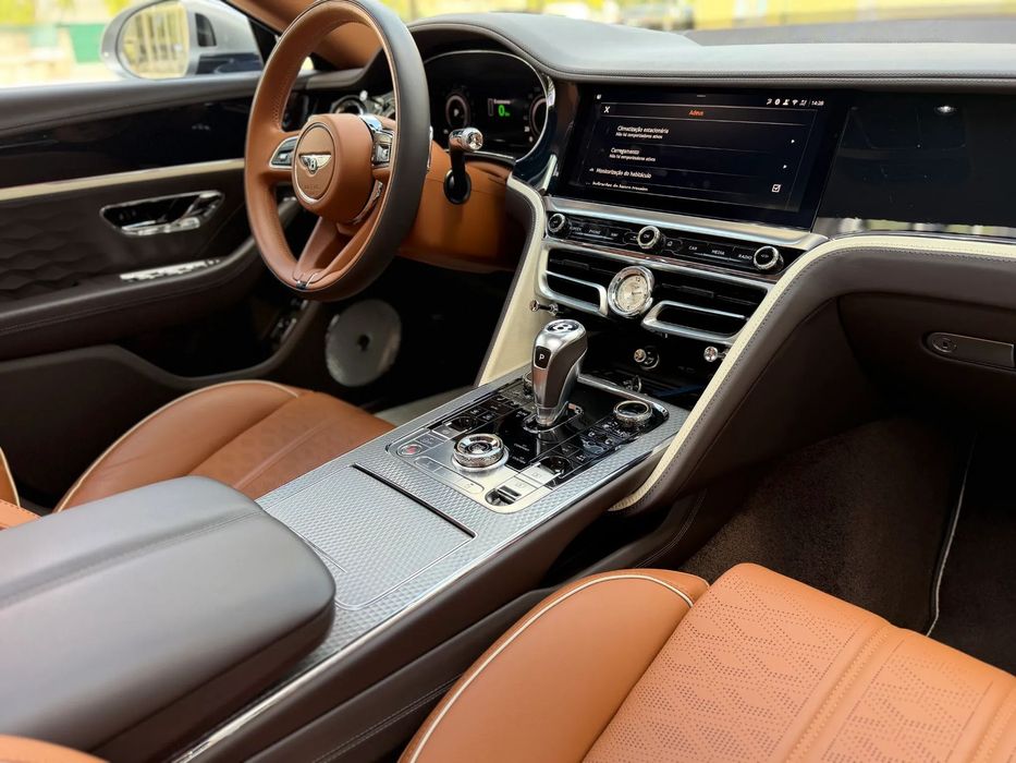 Bentley Flying Spur 4.0 Hybrid Mulliner