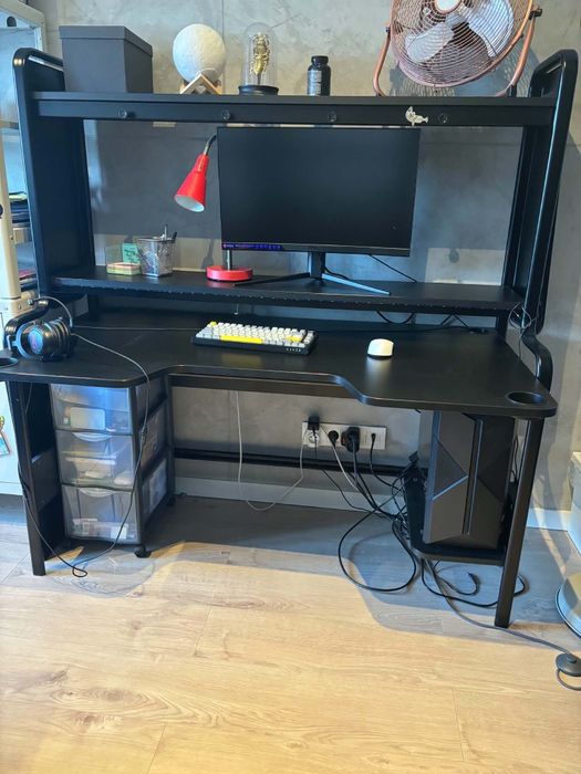 Biurko Ikea gamingowe stan bdb