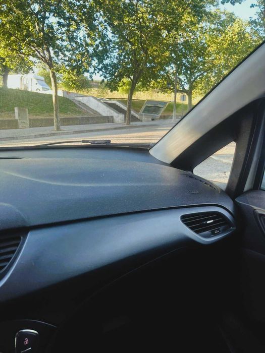 ! Opel Corsa E-Van 1.3 CDTI (1248cc, 95cv) – Económico, Fiável e Pronto a Trabalhar. Económico e com excelente desempenho é a escolha ideal!