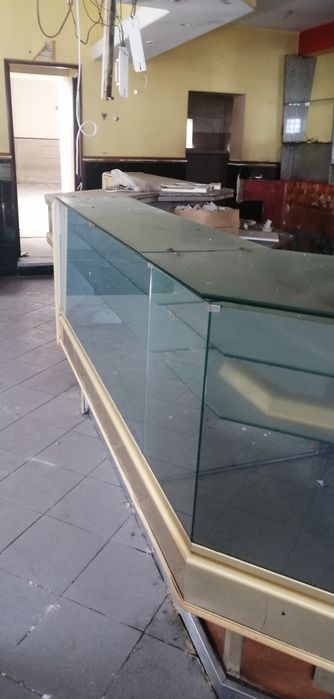 Balcão de café para restauro