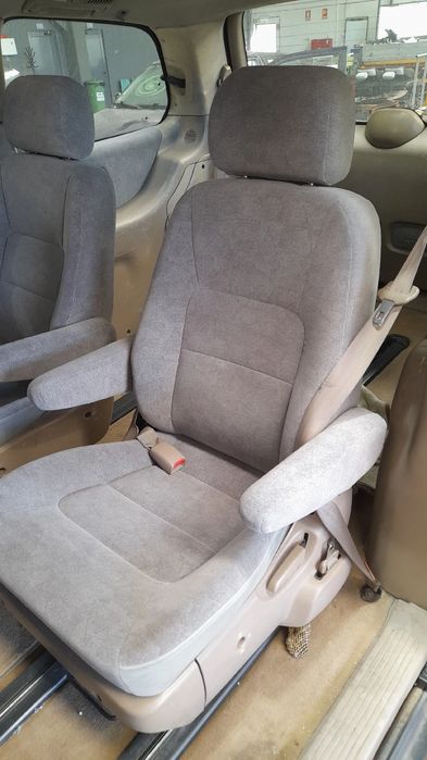 Banco trás KIA Carnival II (GQ)