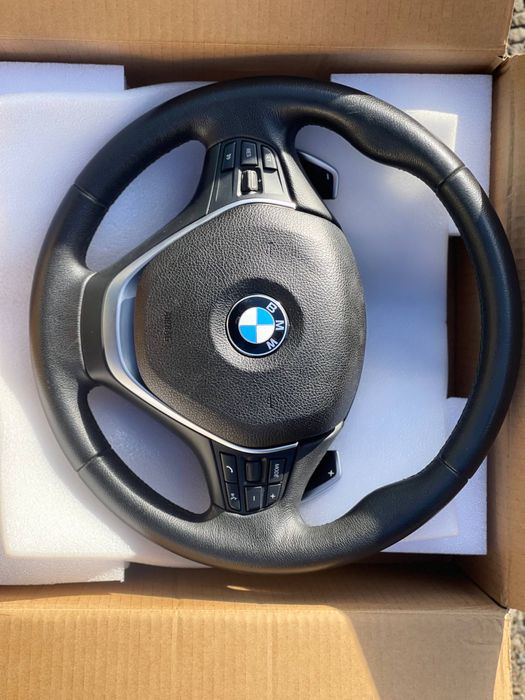 Продам Руль BMW F30