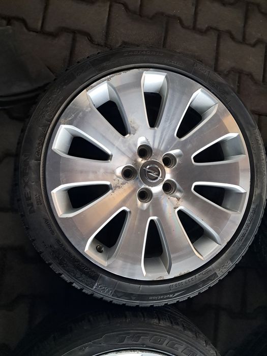 Felgi opel insignia 5x120 8.5 j 19 et 45  plus opony zimowe