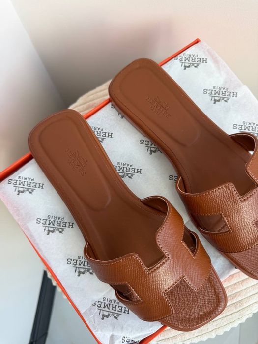 Шльопанці ермес оран / hermes oran