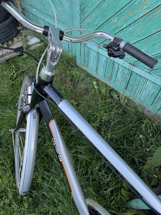 Велосиди та електровелосипед на останньому фото.Ціна 15800 грн