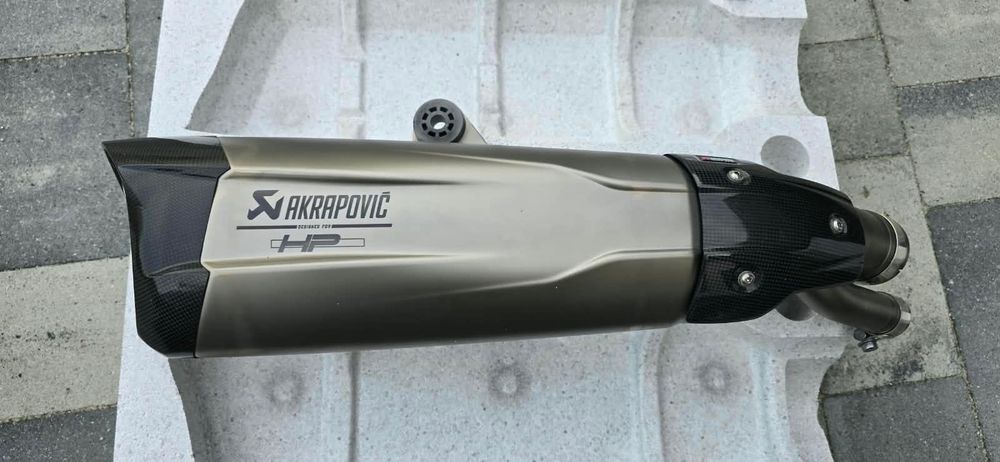 Nowy Tłumik Sportowy Wydech HP Akrapovic BMW S1000RR K46 Carbon 8526079 Oryginał