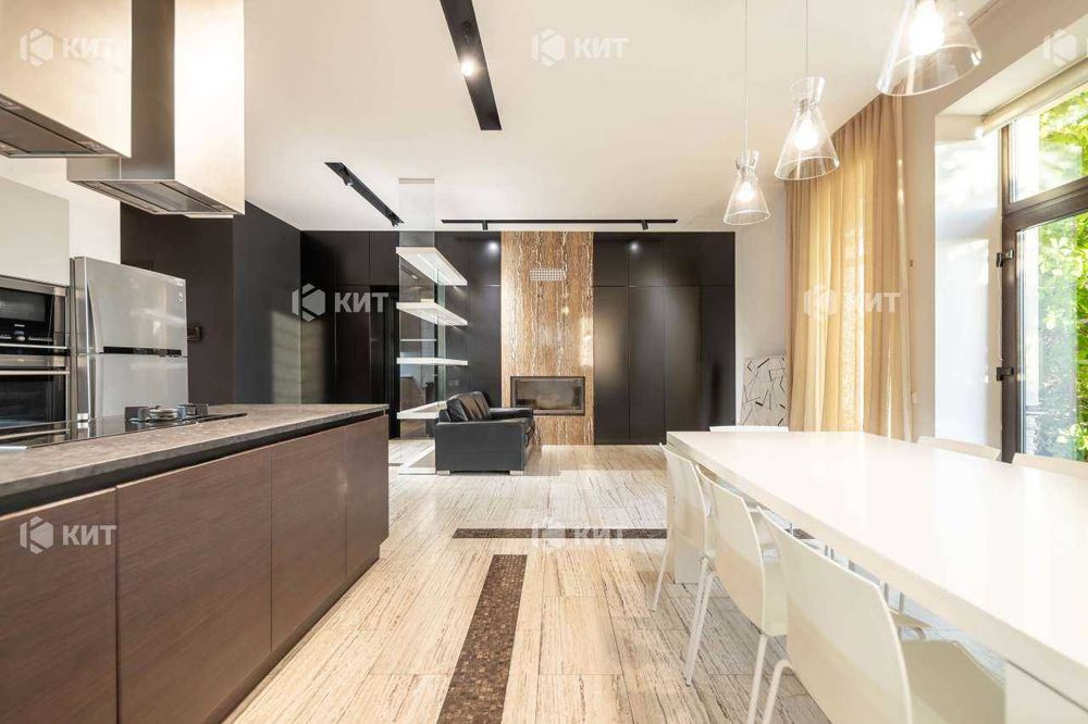 Будинок з басейном,Флоринка, Поряд Олексіївка ( Алексеевка ) 130140