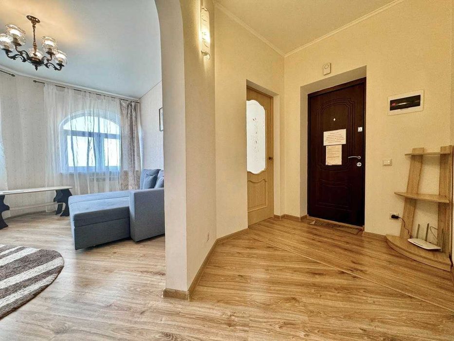 ApartPoltava ПАНОРАМНИЙ балкон, Новобудова ЦЕНТР міста, СВІТЛО ЗАВЖДИ