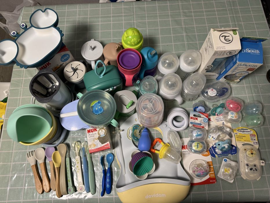 Товари для діток, дитячі товари, посуд, пляшечки, поїльники, пустушки