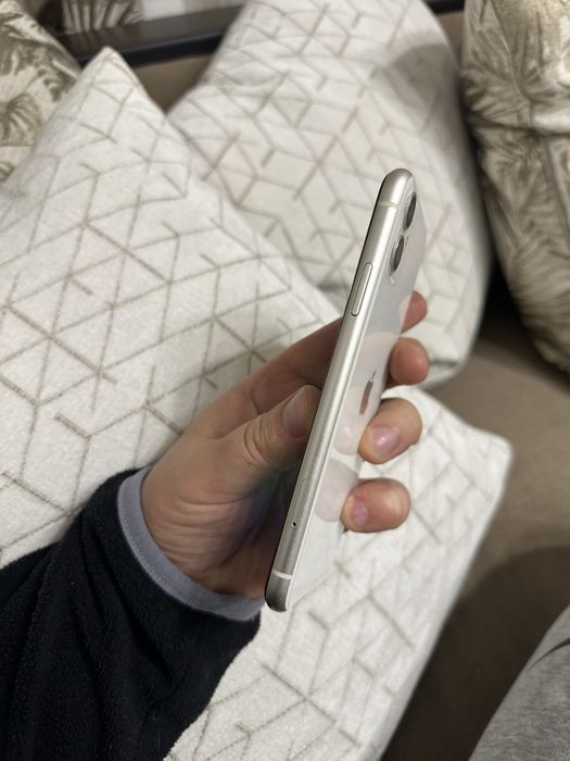 iPhone 11 64g White Айклауд 90% бат
