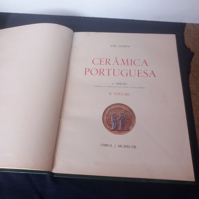 Livro "Cerâmica Portuguesa " 2 vol..