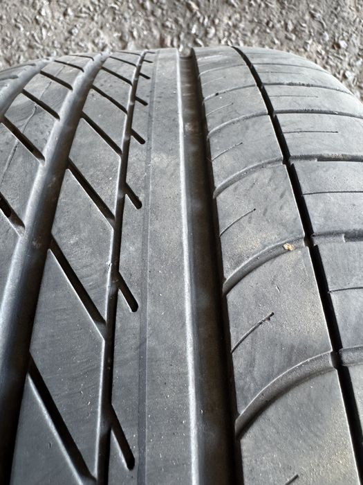 Резина, шини є GoodyYear Eagle F1 255/50 R19