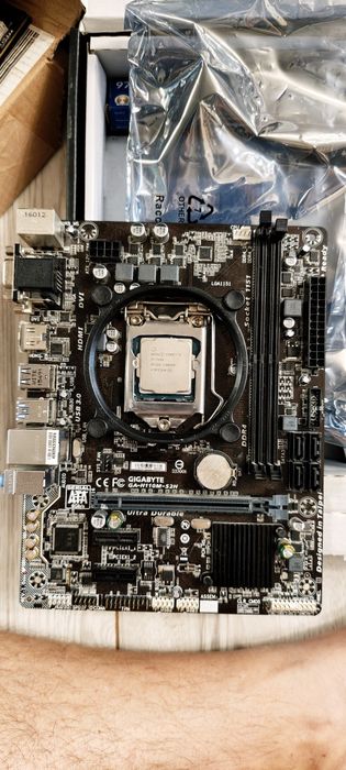 Płyta główna Gigabyte plus procesor I5 7400