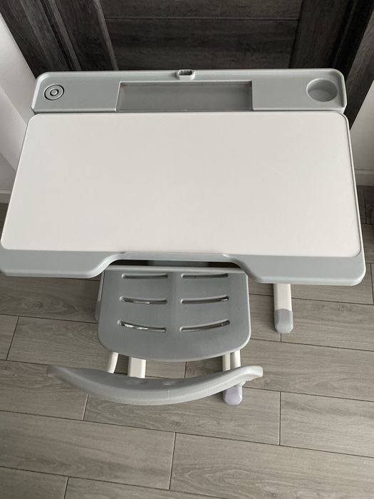 Дитяча парта-трансформер зі стільчиком