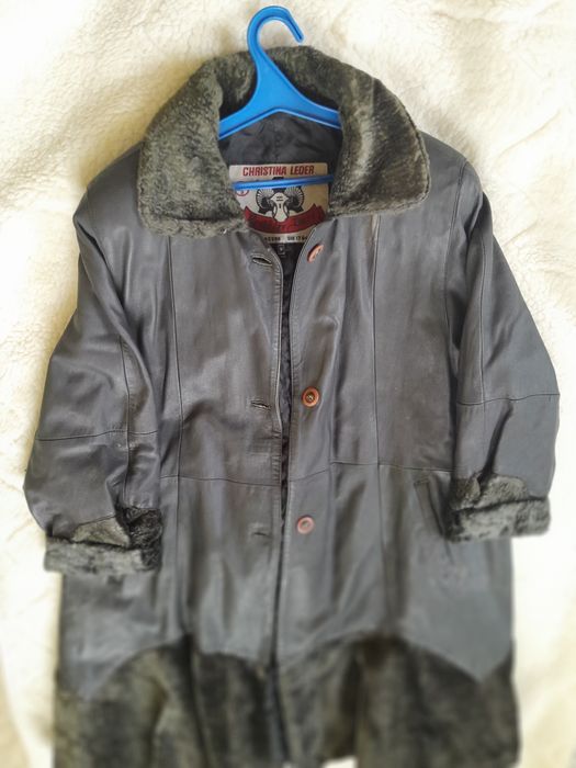 Плащ шкіряний жіночий