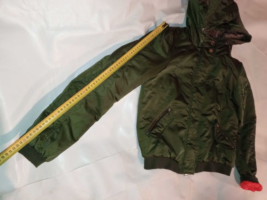 Куртка женская ZARA TRAFALUK в идеале.