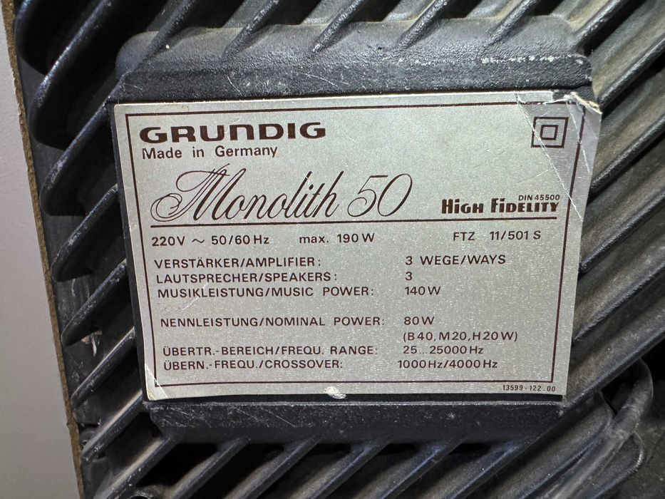 Colunas activas Grundig